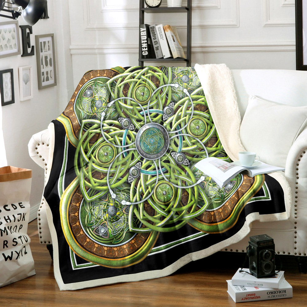3d Earth Green Celtic Cross HM1712004TT Sherpa Fleece Blanket