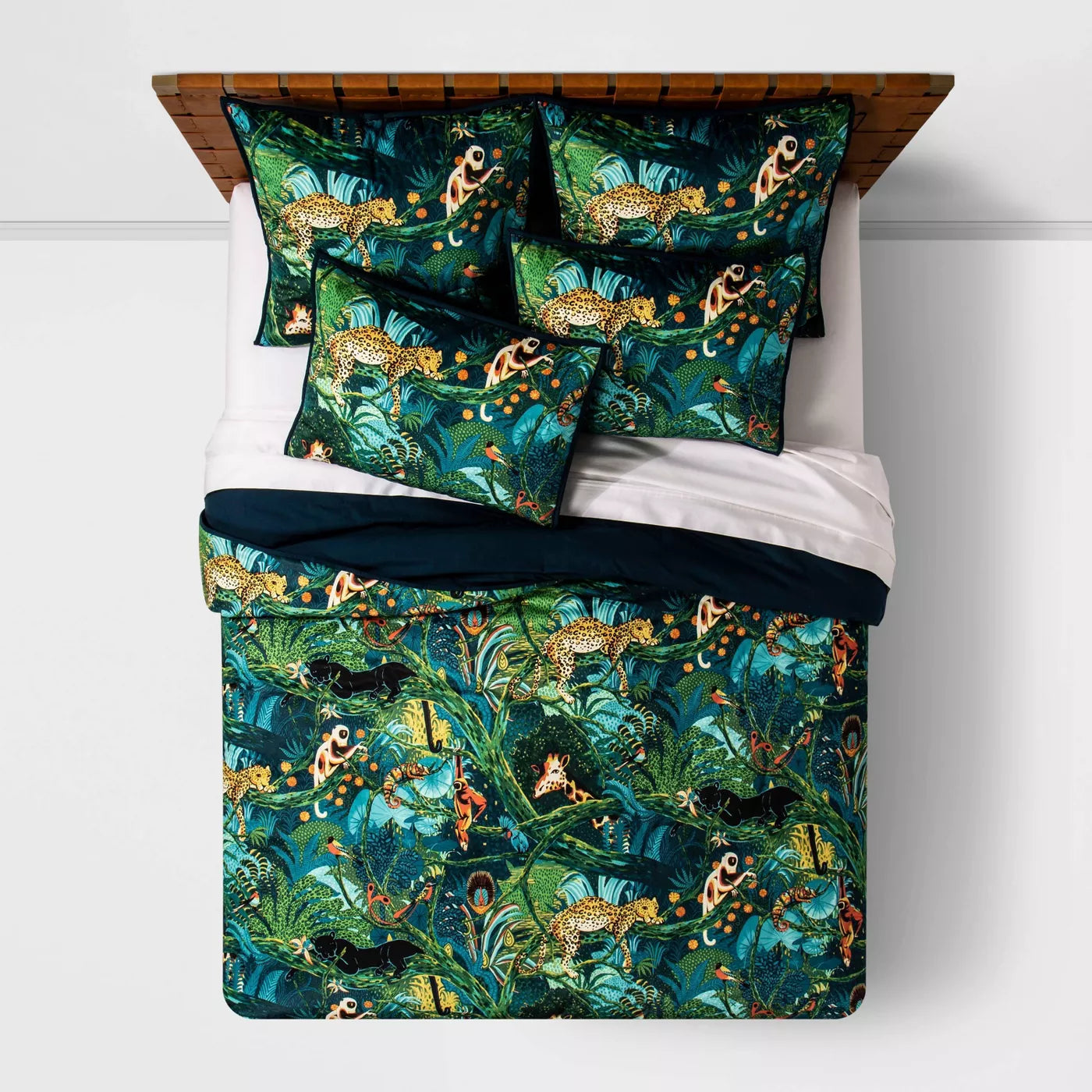 Animal Print Tufted Velvet CLA22101455B Bedding Sets
