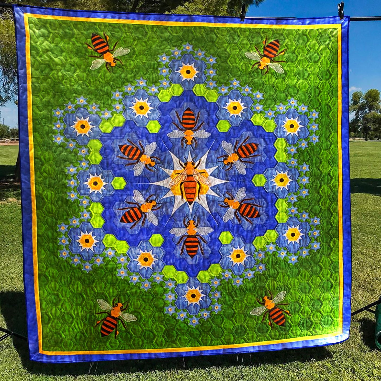 Bee CLA0910047Q Quilt Blanket