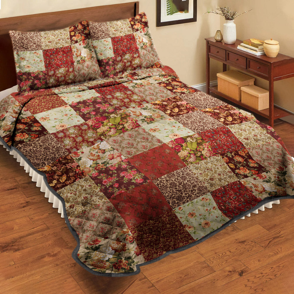 Cranberry Floral Patchwork CLA22101541B Quilt Bedding Set