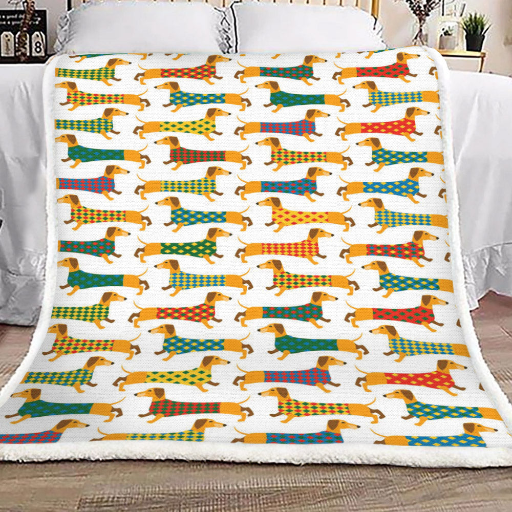 Dachshund CG1909045TT Sherpa Fleece Blanket