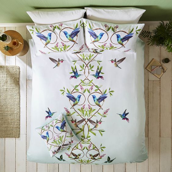 Hummingbird CLA0510280B Bedding Sets