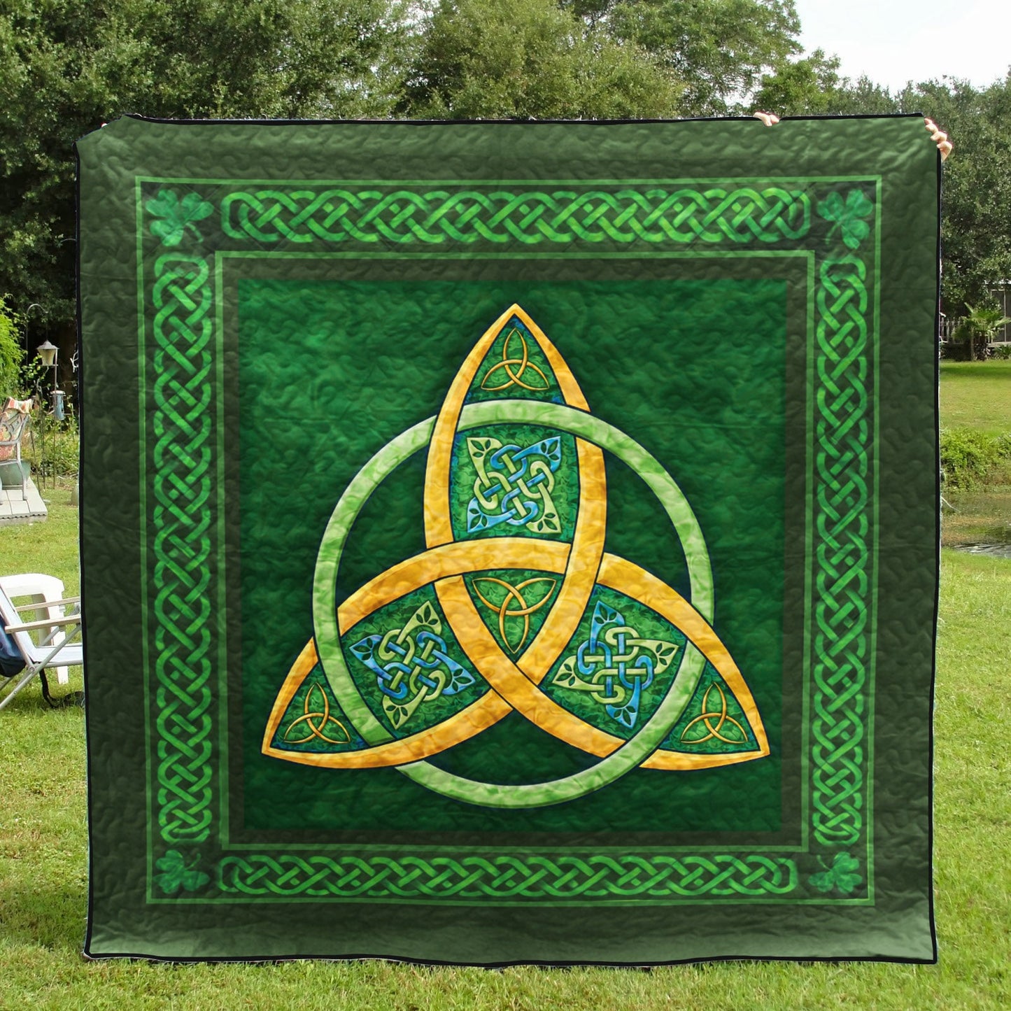 Irish CL12100374MDQ Quilt Blanket