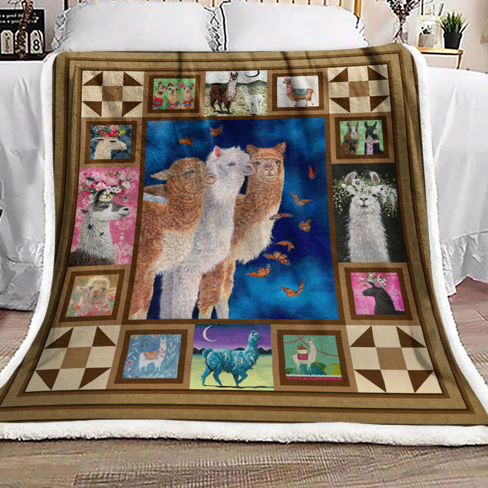 Llama HN0110160F Sherpa Fleece Blanket