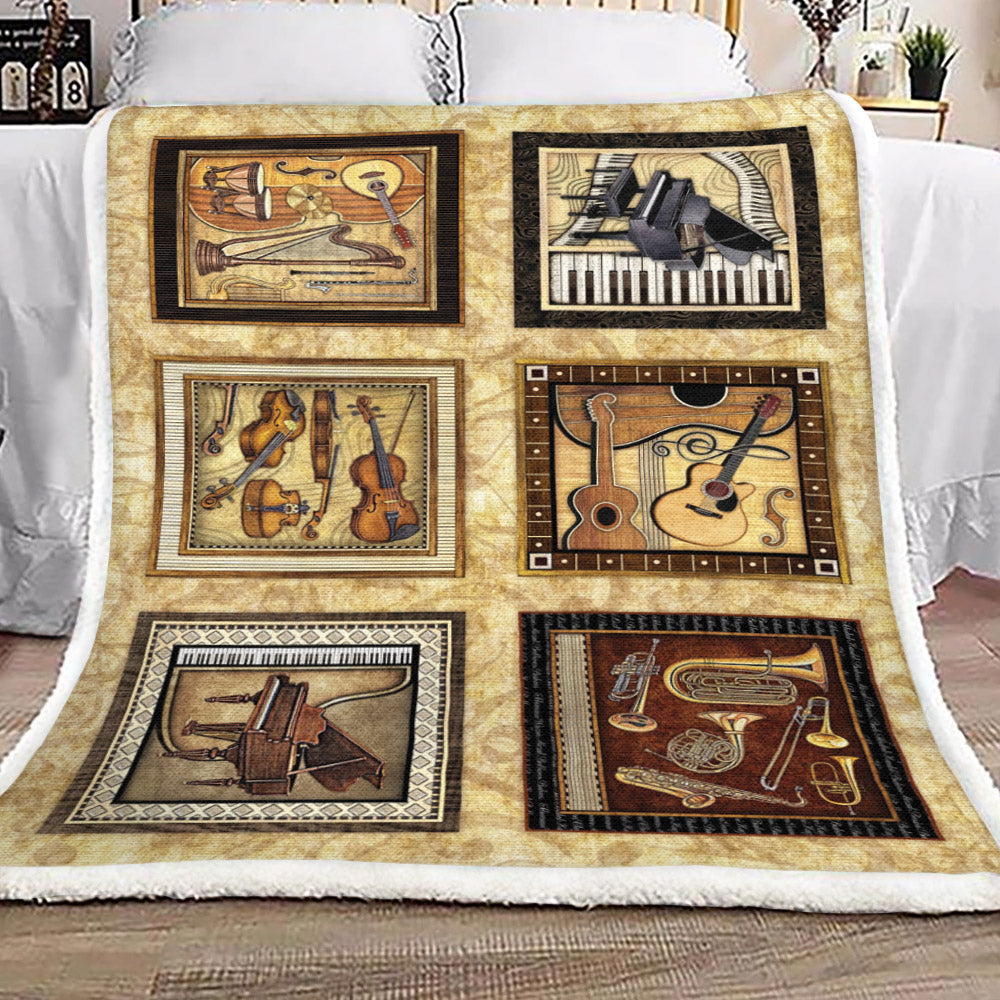 Music CG2109090TT Sherpa Fleece Blanket