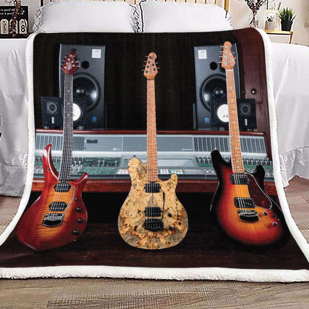 Music HM0310134TT Sherpa Fleece Blanket