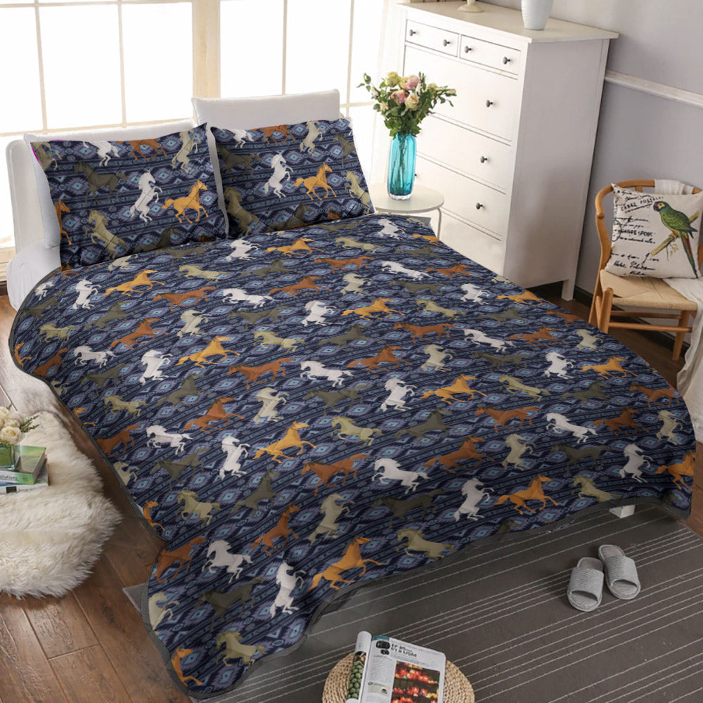 Navy Wild And Free Western Horses CLM2110361B Quilt Bedding Set
