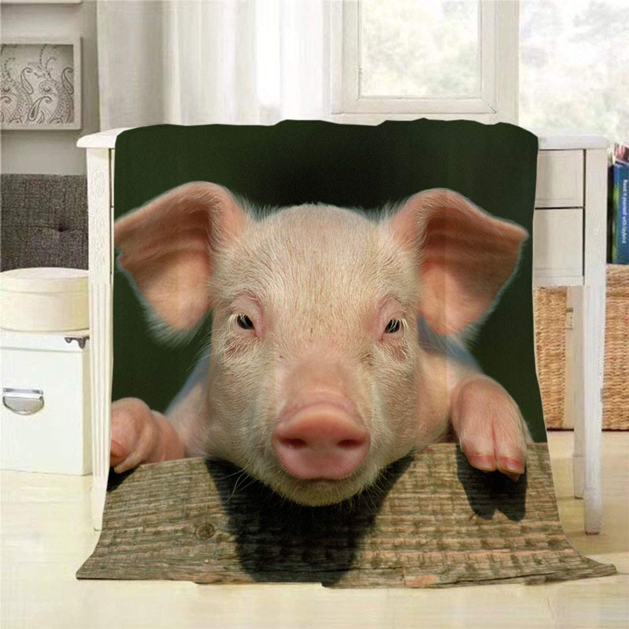 Pig CLA0910092F Sherpa Fleece Blanket