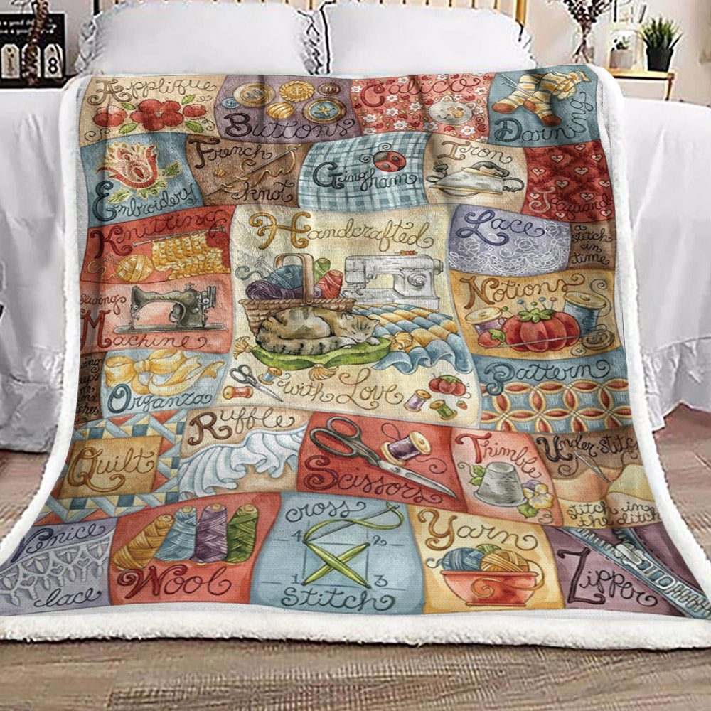 Sewing DV2409124F Sherpa Fleece Blanket