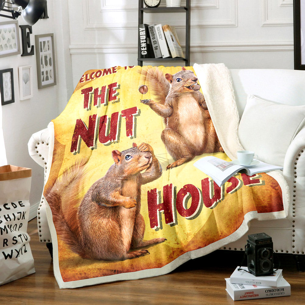 Squirrel AA2210217TT Sherpa Fleece Blanket