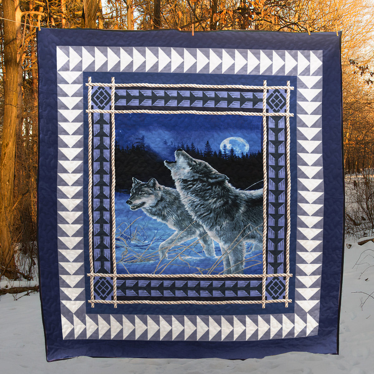 Wolf CLP0611313Q Quilt Blanket
