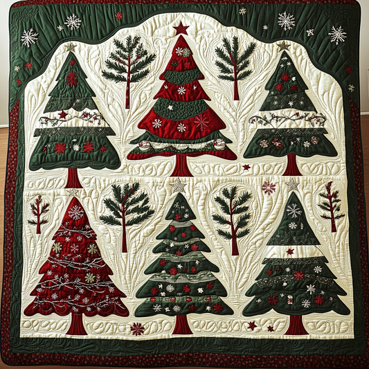 Christmas Tree TAI141124482 Quilt Blanket