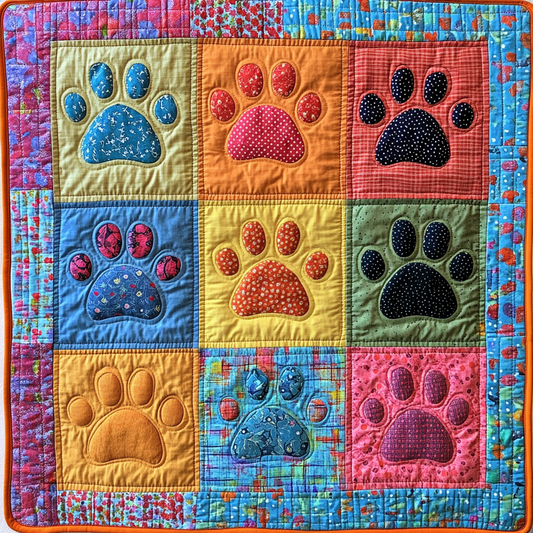 Dog Paw DAI241224316 Quilt Blanket