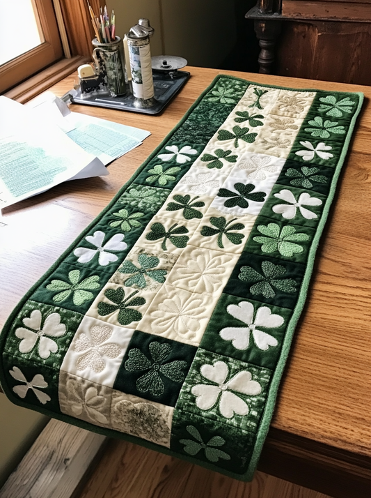 Shamrock TAI121024002 Quilted Table Runner