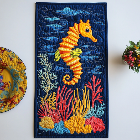 Seahorse DAI110225410 Quilted Table Runner