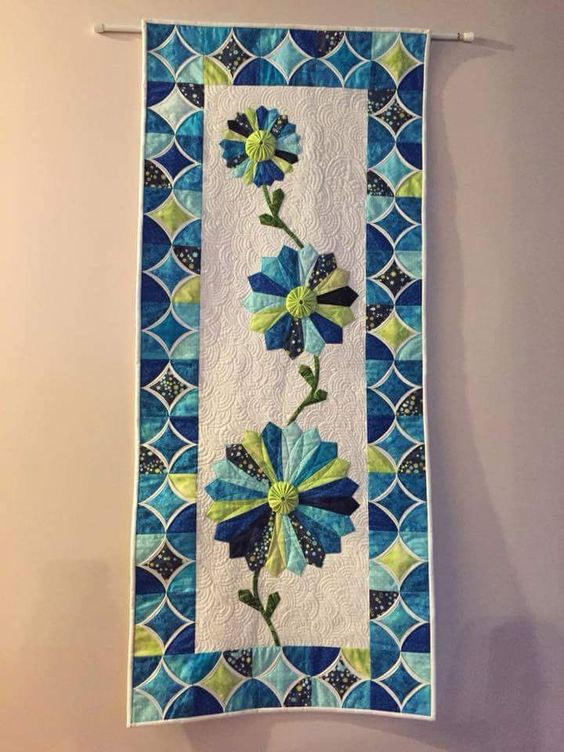 Flower CLDY180624044 Quilted Table Runner