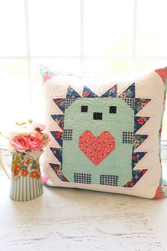 Hedgehog CLA080424090 Quilted Pillow Case