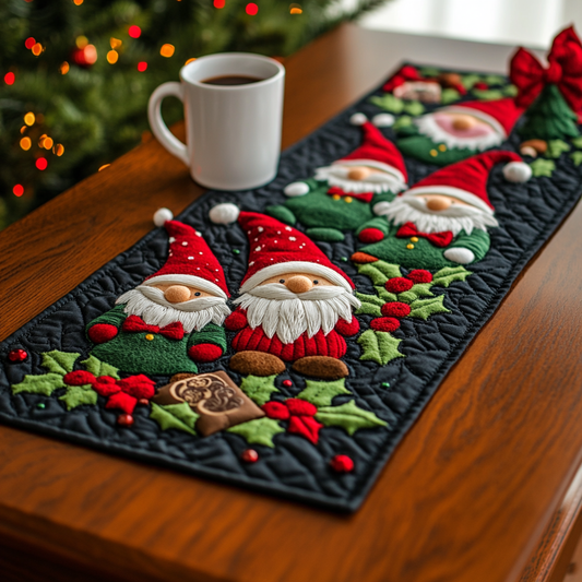 Christmas Santa TAI041124616 Quilted Table Runner