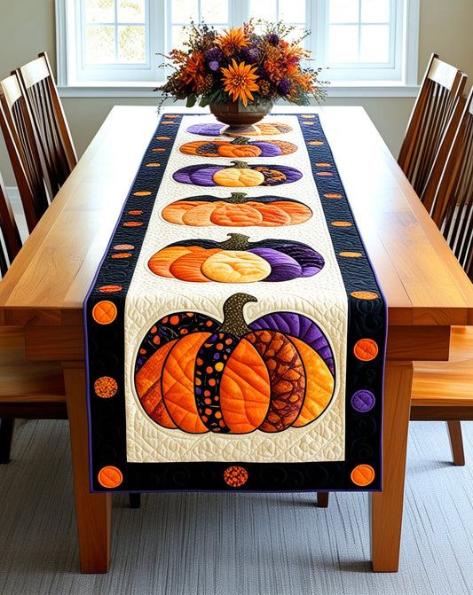 Pumpkin NTA281024293 Quilted Table Runner