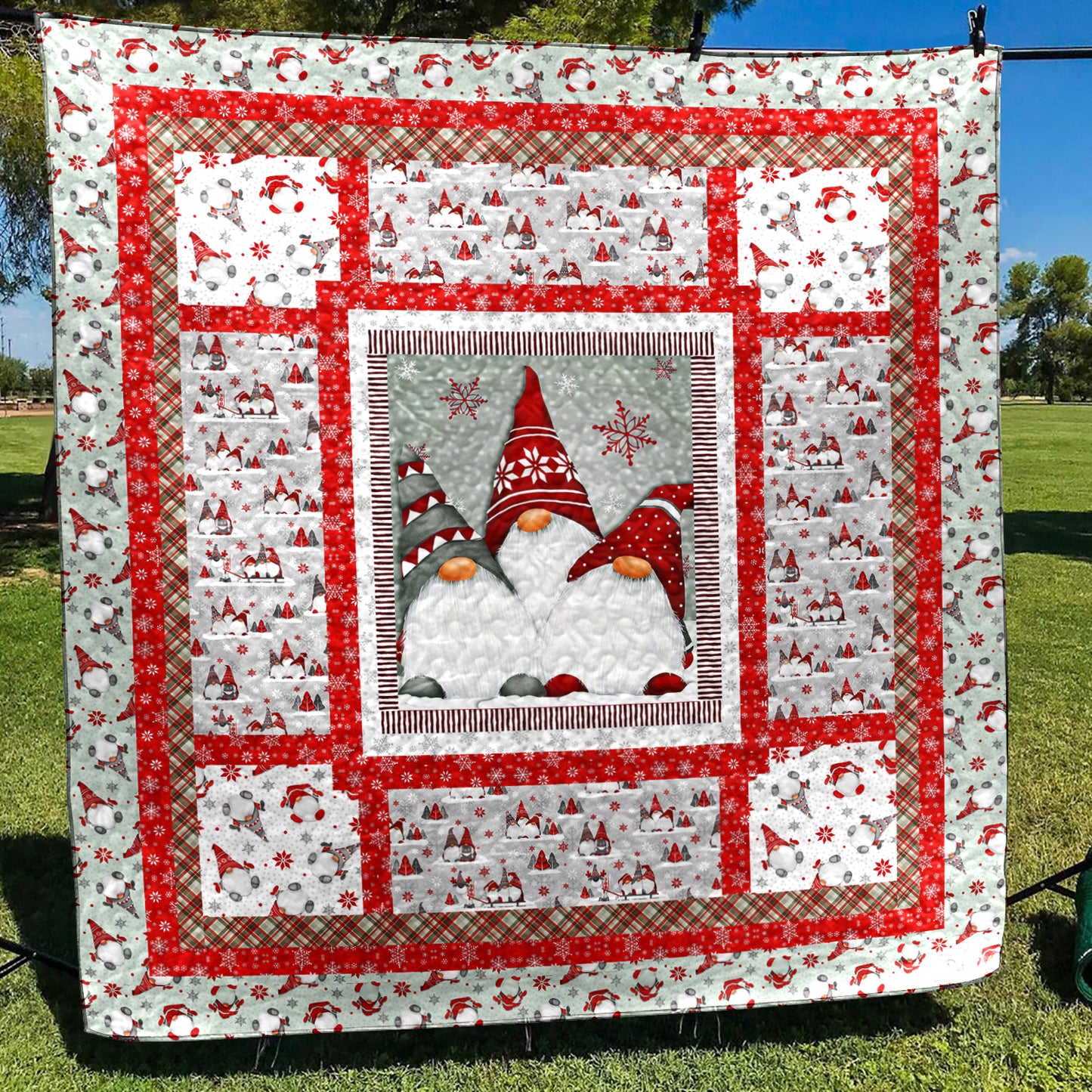 Christmas Gnome CLA2111199Q Art Quilt