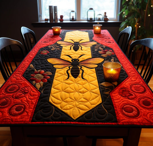 Bee TAI271223056 Quilted Table Runner