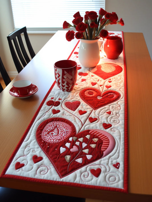 Heart TAI260224421 Quilted Table Runner