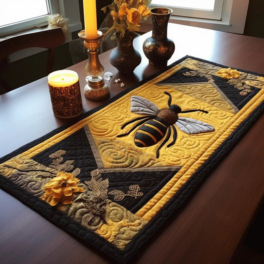 Bee TAI201223051 Quilted Table Runner