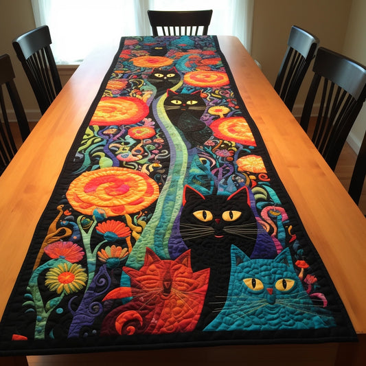Black Cats TAI201223043 Quilted Table Runner