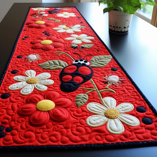Lady Bug TAI060123135 Quilted Table Runner