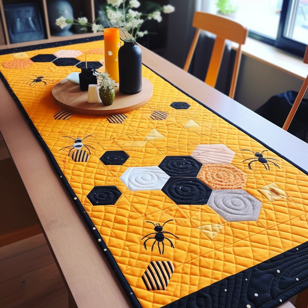 Spider TAI260224278 Quilted Table Runner