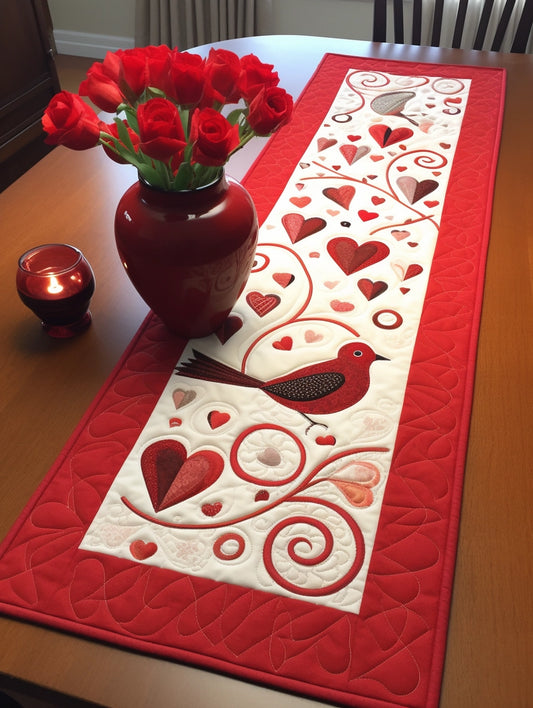 Valentine TAI260224414 Quilted Table Runner