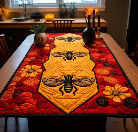 Bee TAI271223101 Quilted Table Runner