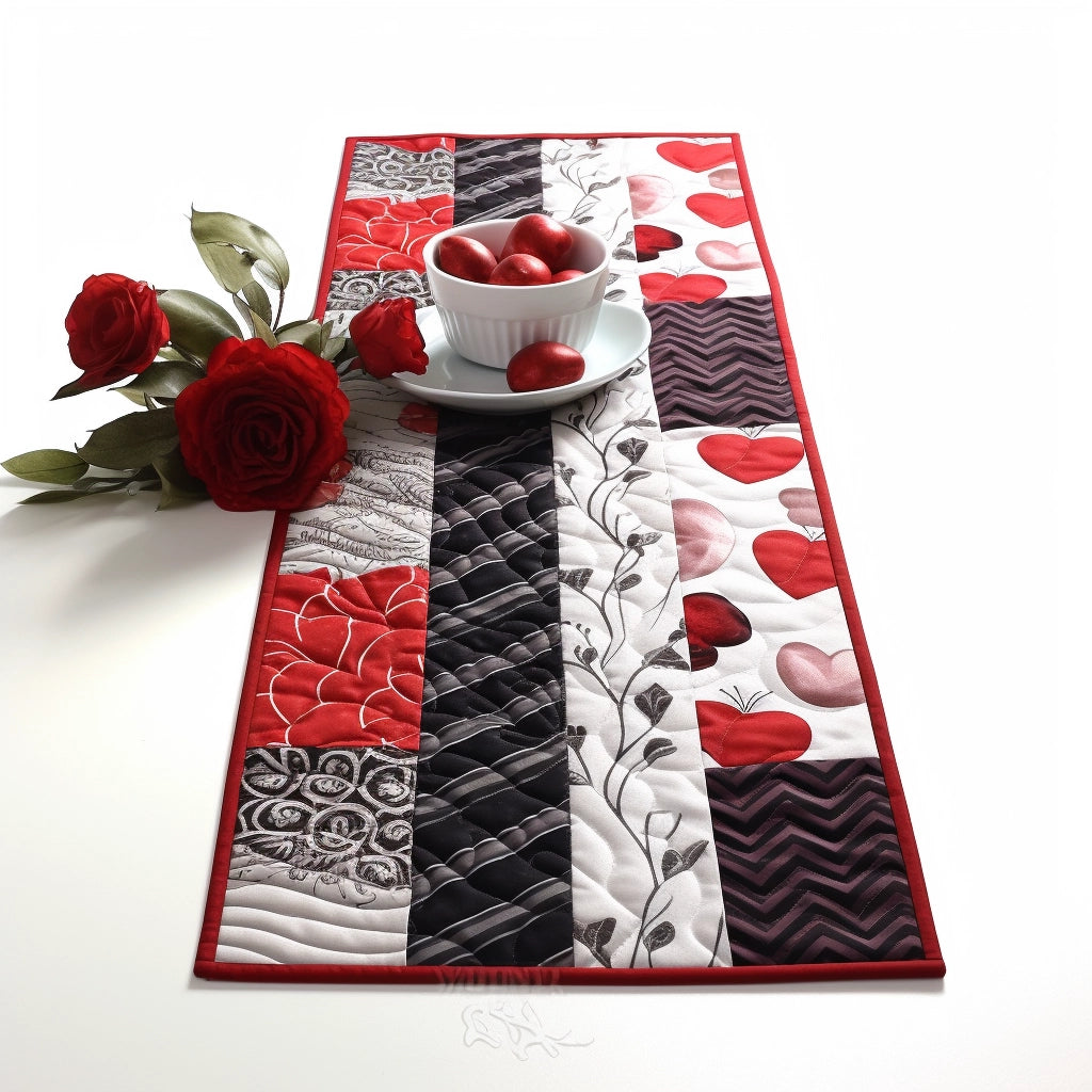 Valentine TAI260224387 Quilted Table Runner