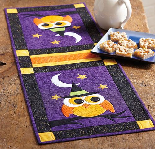 Owl CLA060123011 Quilted Table Runner