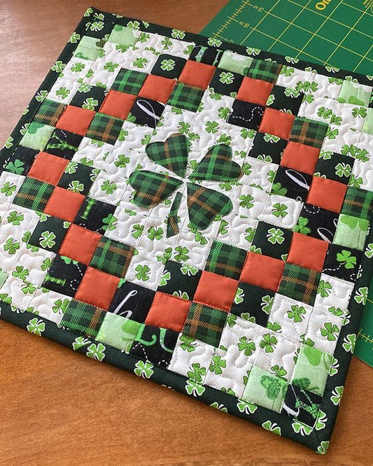 Shamrock CLA28122352 Quilted Placemats