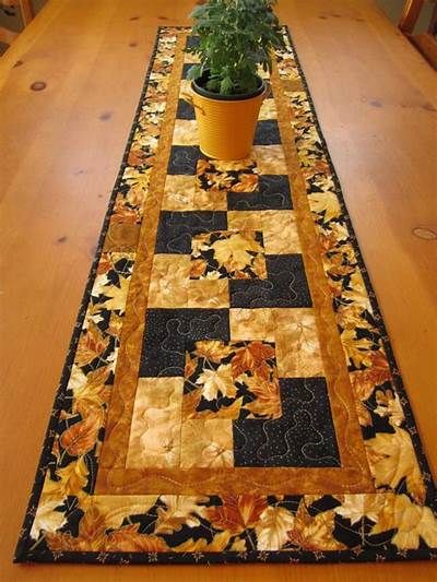 Autumn Leaves CLA16112355 Quilted Table Runner