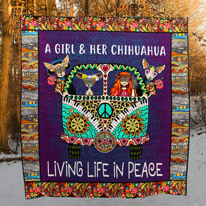 Chihuahua D010741 Quilt Blanket