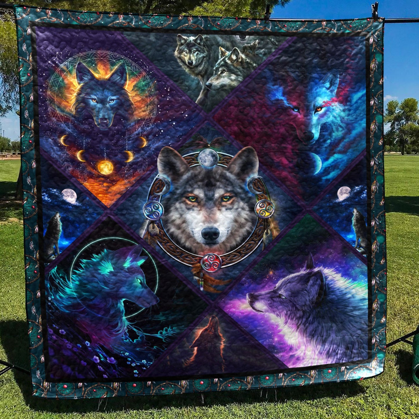 Wolf CG230728B Quilt Blanket
