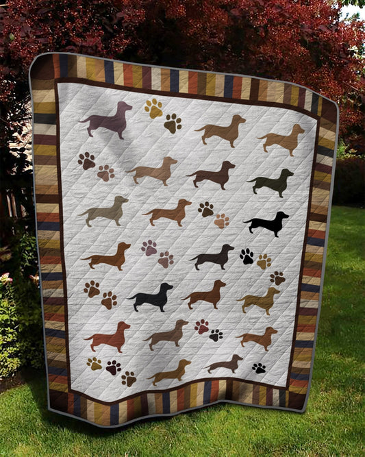 Dachshund TD18110076 Quilt Blanket