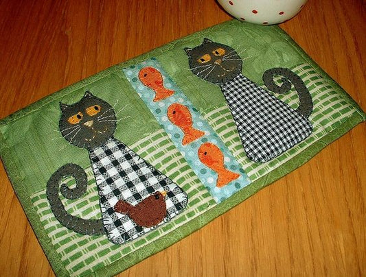 Cat And Fish CLA04122353 Quilted Placemats