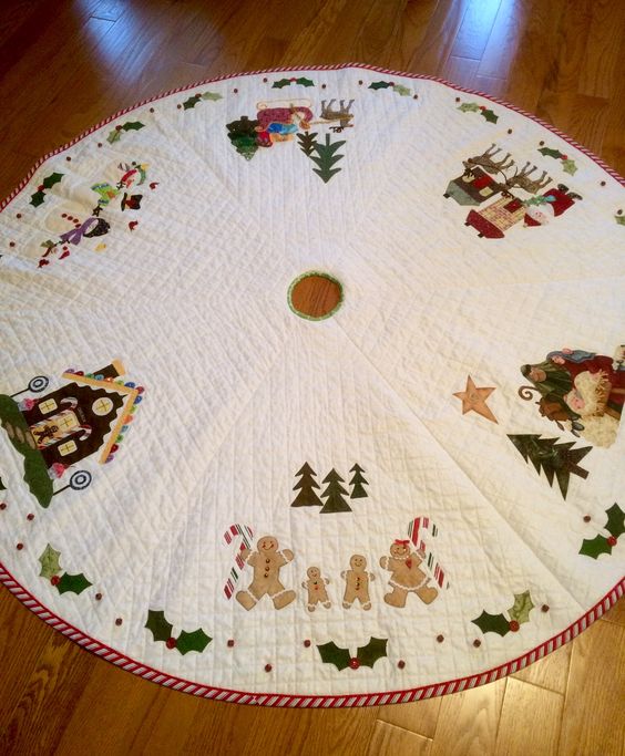 Quilted Tree Skirt Charming Favor   2eef216b3f08f22d7b5d09d76b03ef54 