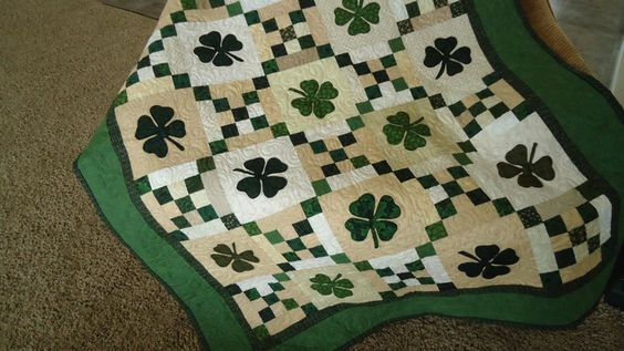 Shamrock St Patrick's Day CLA28122362 Quilt Blanket