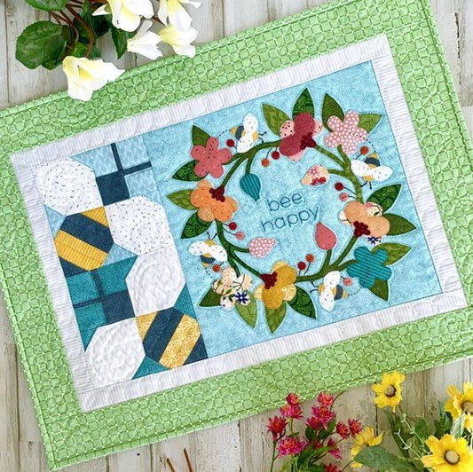 Bee CLA060123075 Quilted Placemats