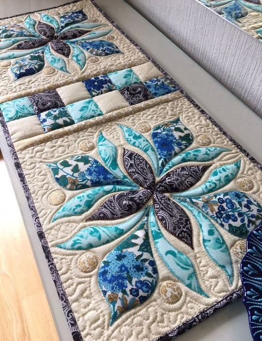 Flower CLA150324189 Quilted Table Runner