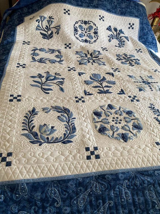 Blue Flower CLA201223090 Quilt Blanket