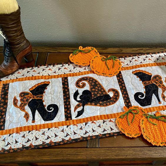 Halloween Witch CLA140324070 Quilted Table Runner