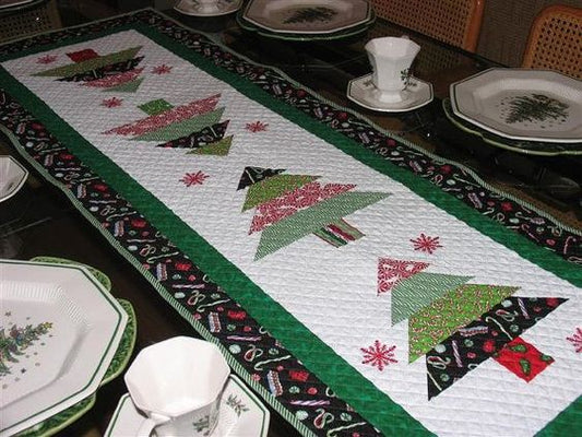 Christmas Tree CLA20112357 Quilted Table Runner