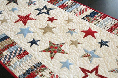 Star CLA28122338 Quilted Table Runner