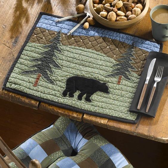 Bear CLA04122360 Quilted Placemats