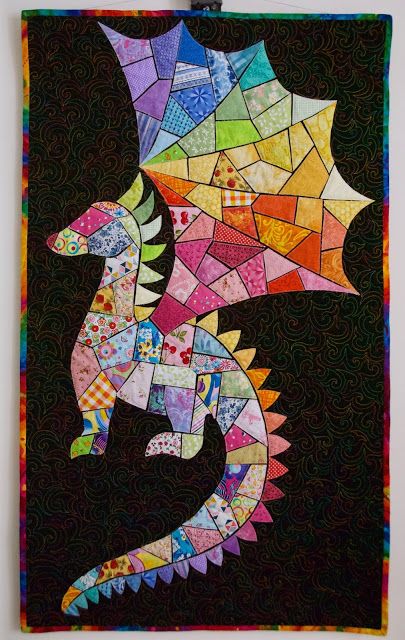 Dragon CLA04122327 Quilted Table Runner